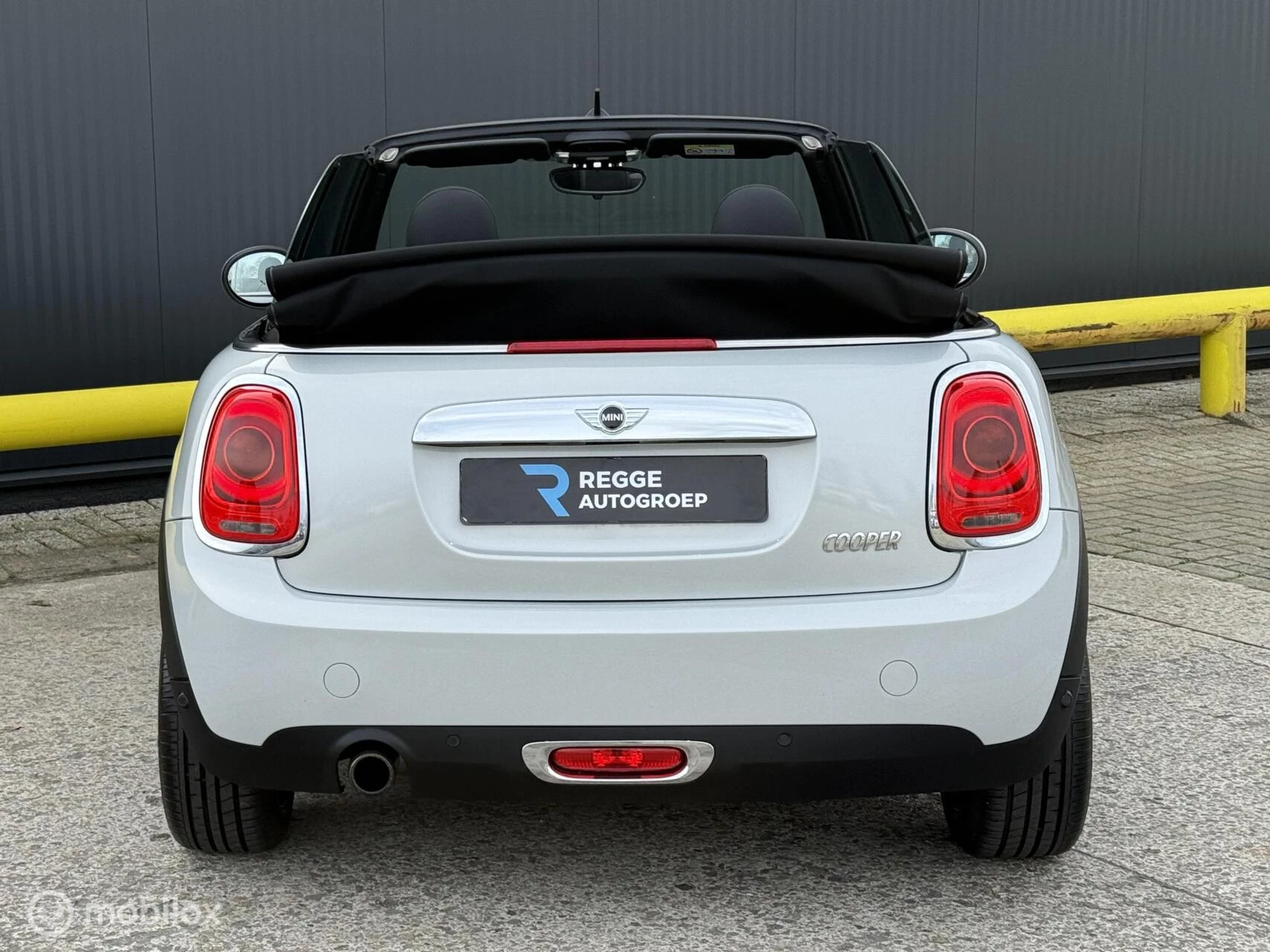 Hoofdafbeelding MINI Cooper Cabrio