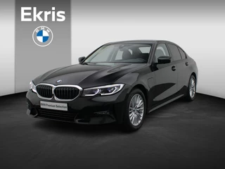 BMW 3 Serie Sedan 320e Sport Line | High Executive | Achteruitrijcamera | Lederen Sportstoelen | 17"