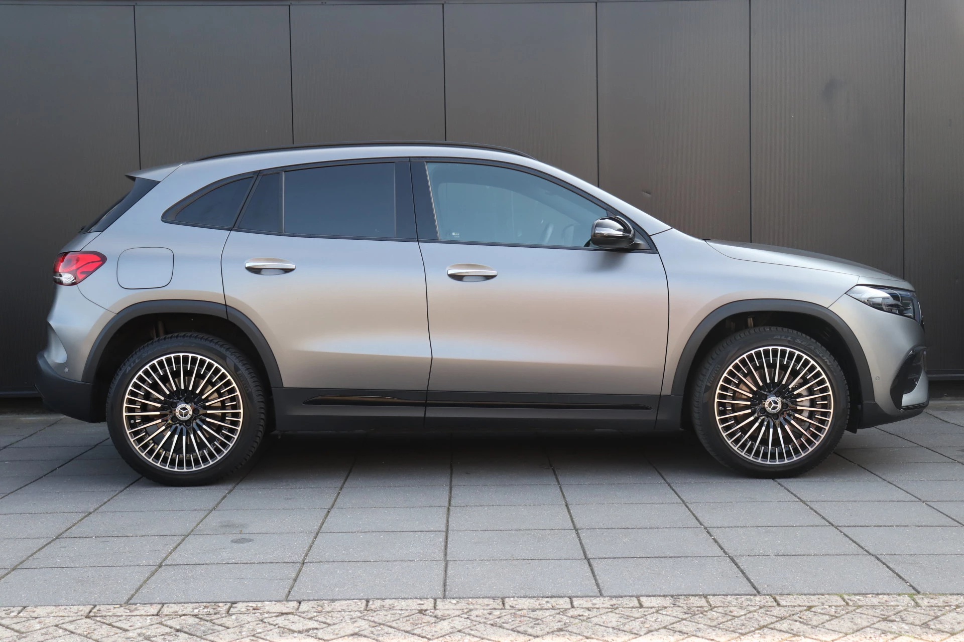 Hoofdafbeelding Mercedes-Benz EQA
