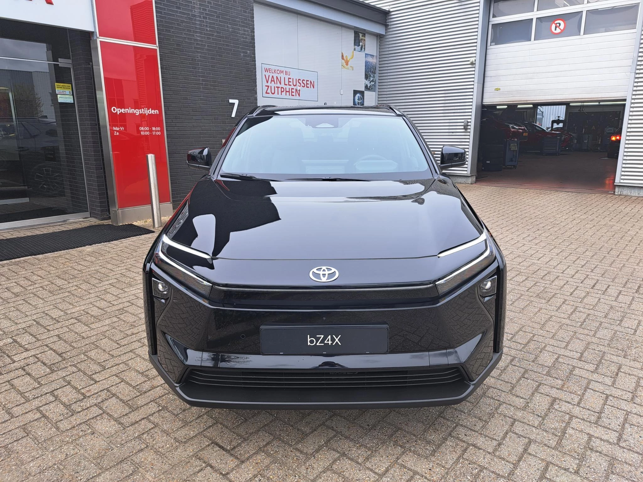 Hoofdafbeelding Toyota bZ4X