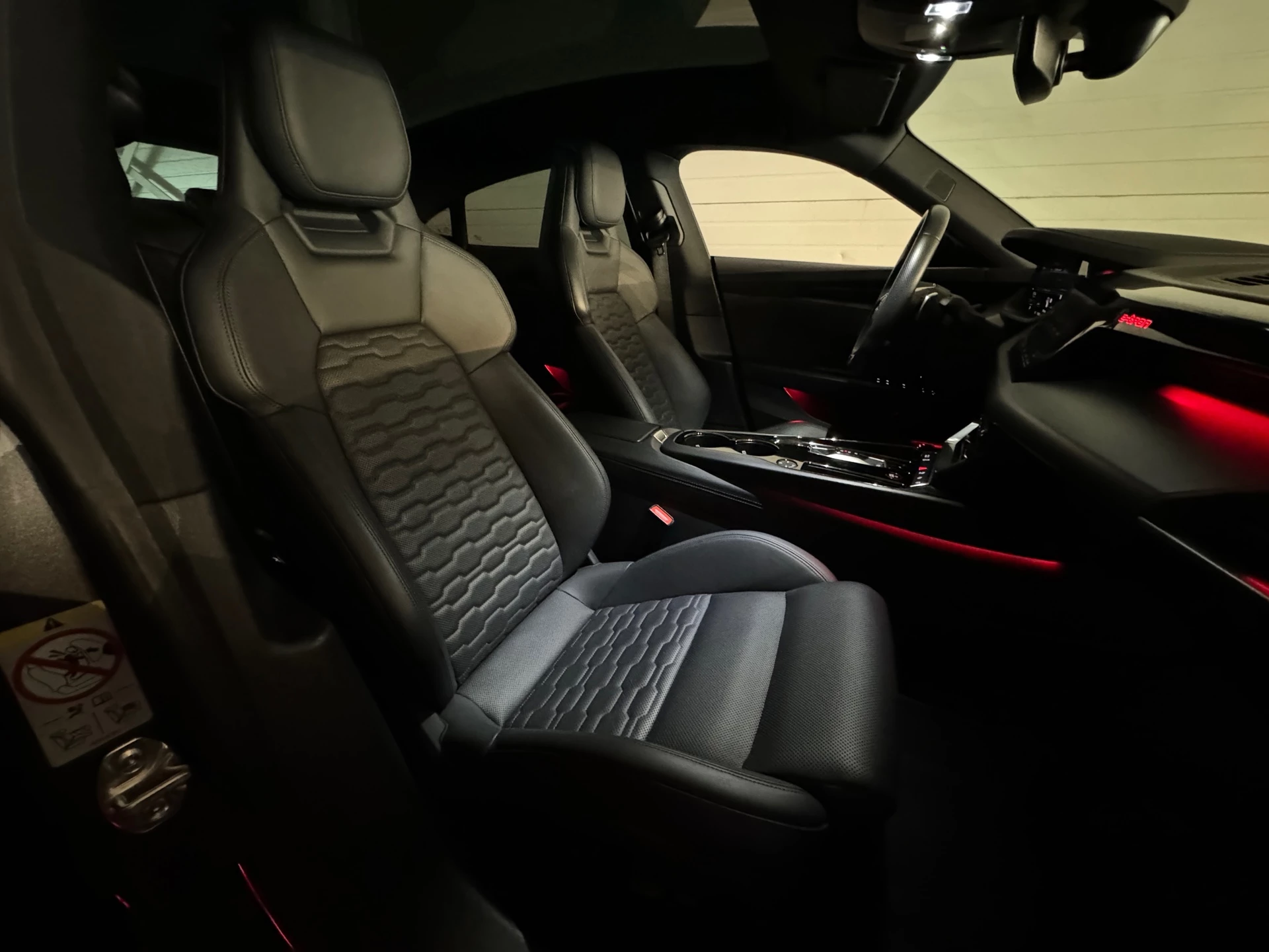 Hoofdafbeelding Audi e-tron GT