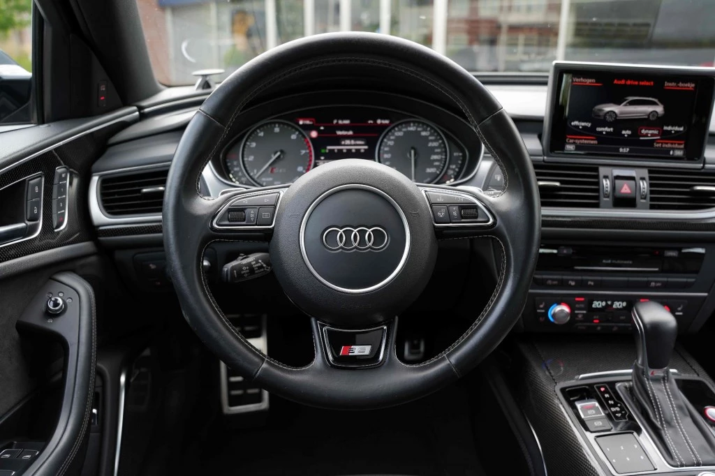 Hoofdafbeelding Audi S6