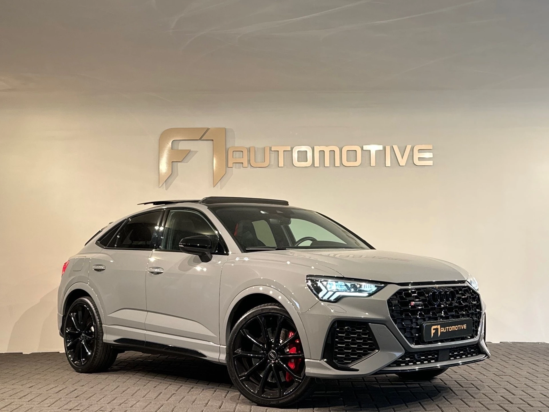 Hoofdafbeelding Audi RSQ3