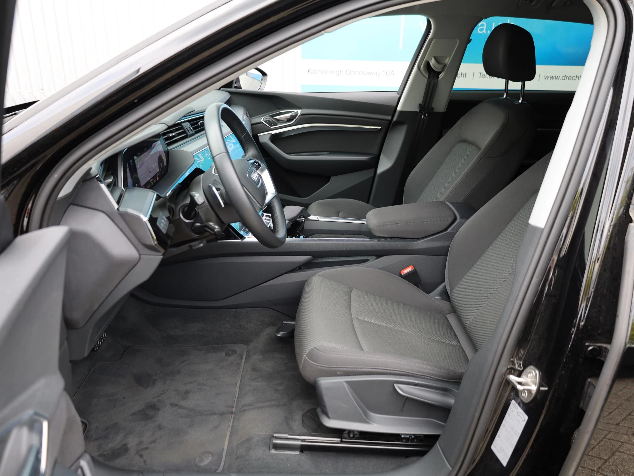 Hoofdafbeelding Audi e-tron