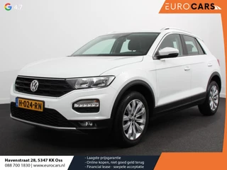 Volkswagen T-Roc 1.5 TSI 150pk Automaat Style Business Navigatie Lichtmetalen Velgen Airco Parkeer sensoren