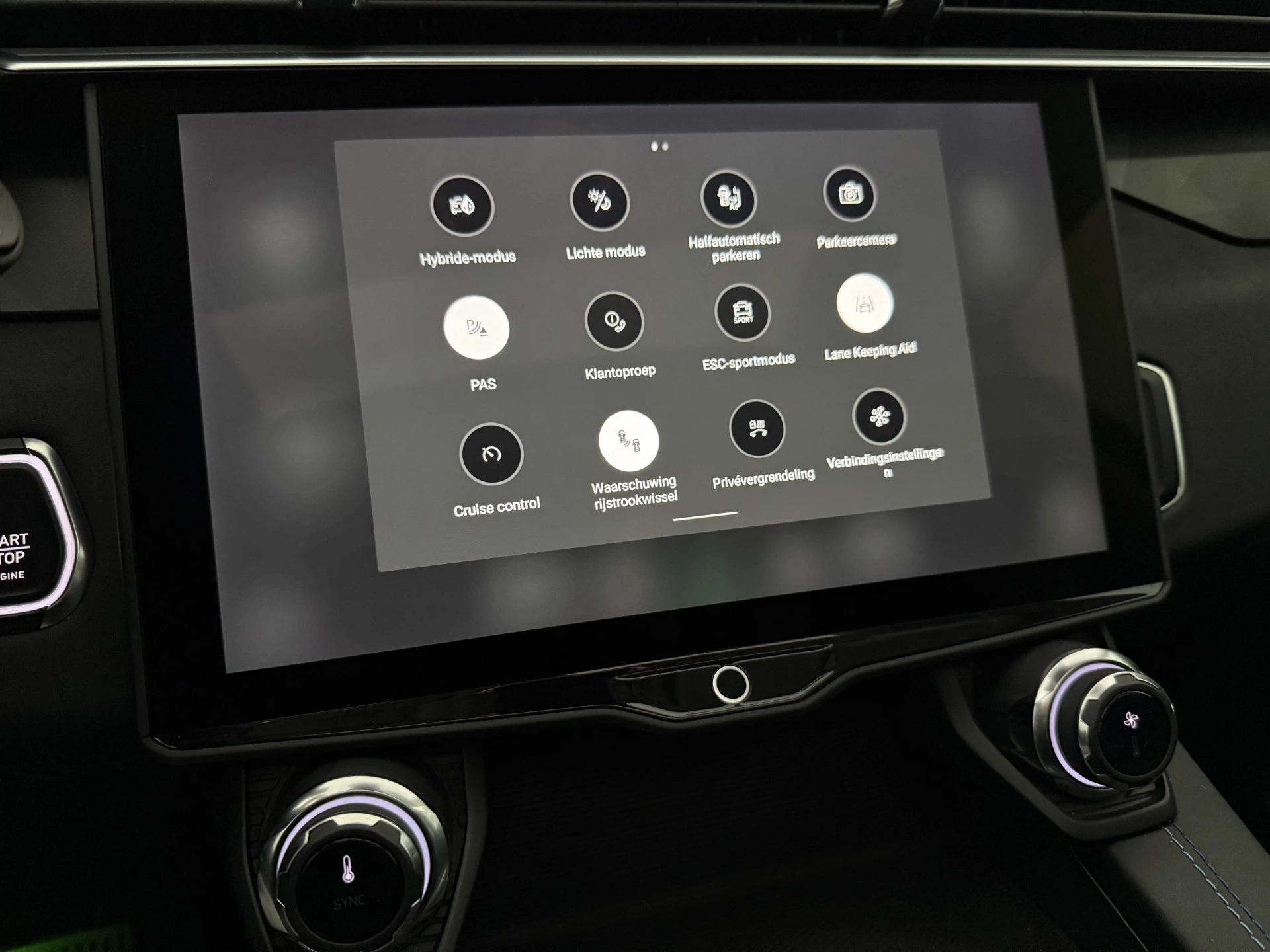 Hoofdafbeelding Lynk & Co 01