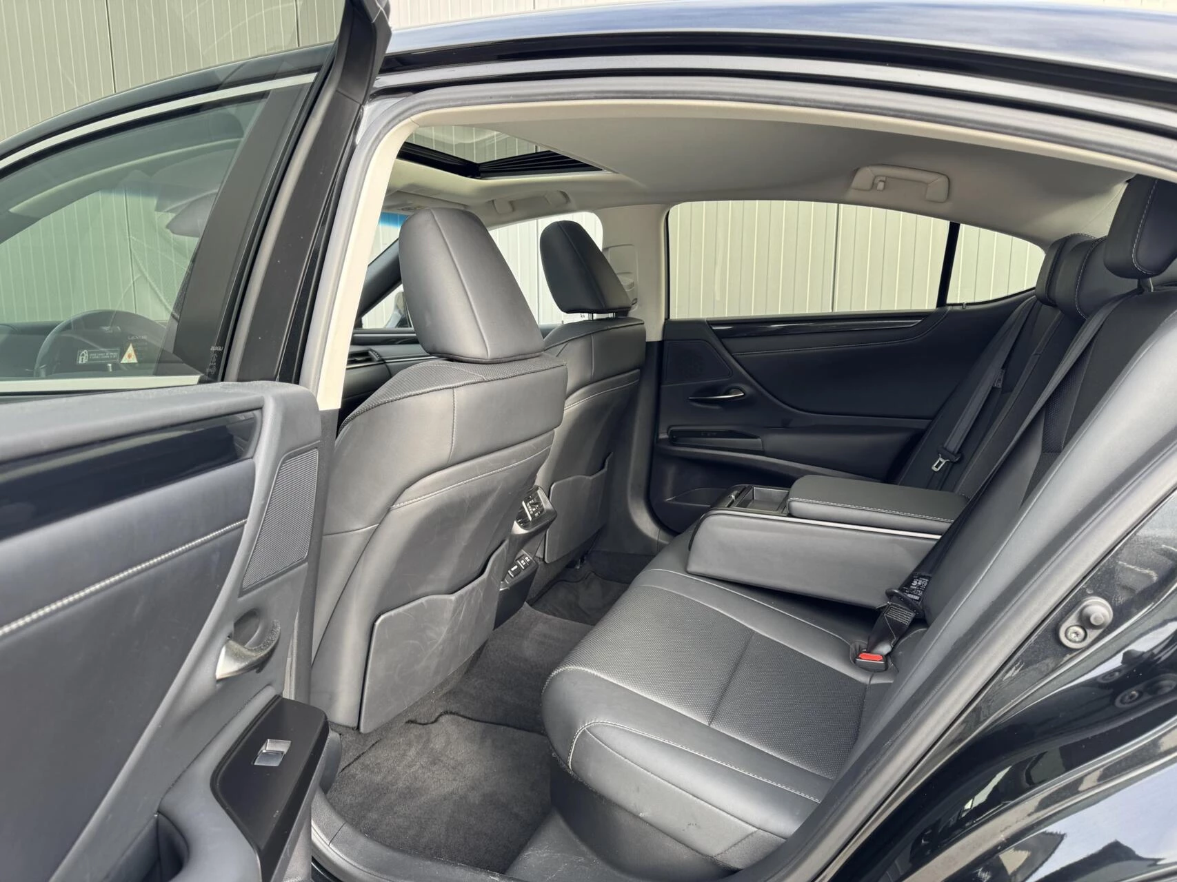 Hoofdafbeelding Lexus ES