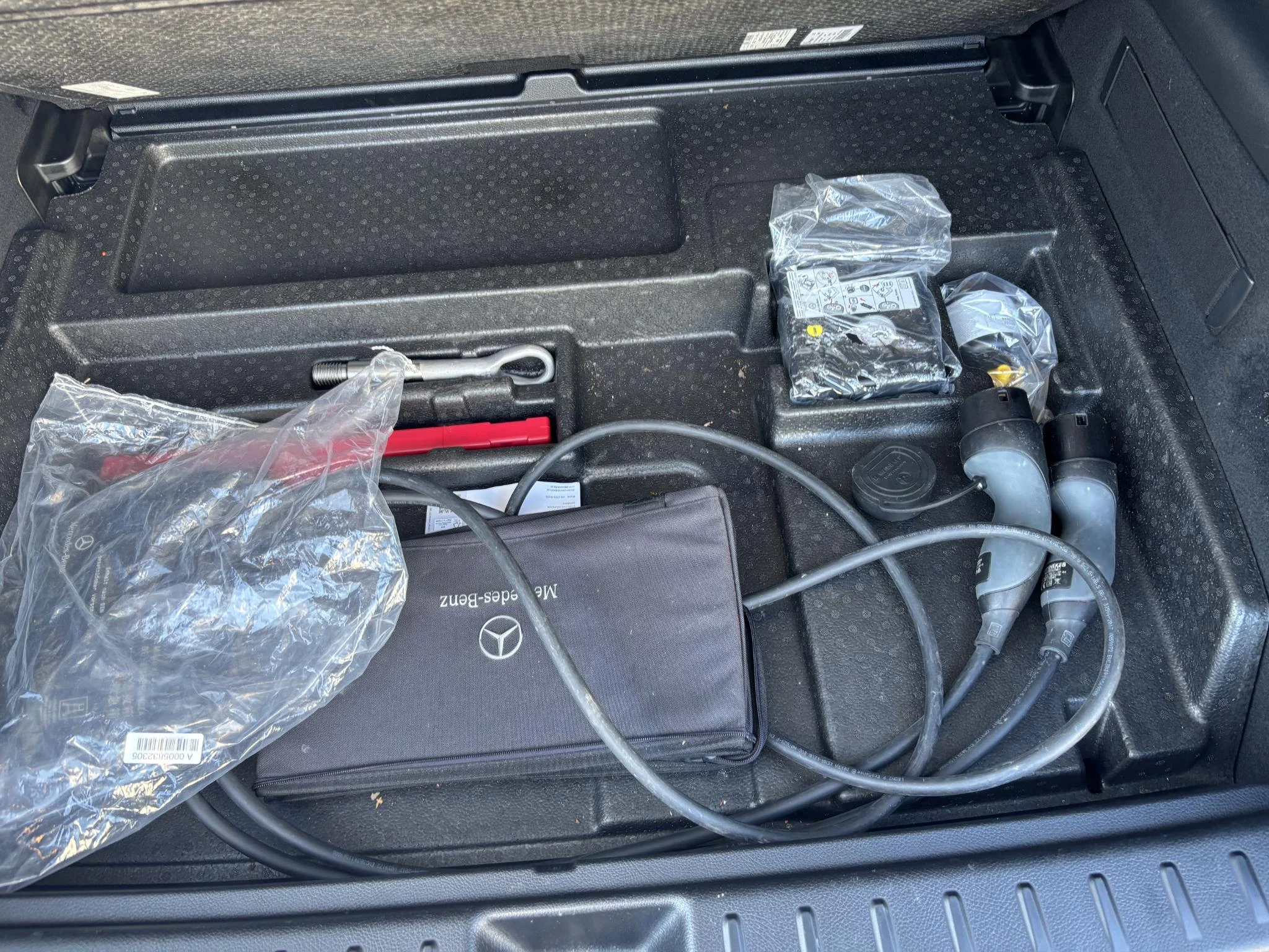 Hoofdafbeelding Mercedes-Benz EQB