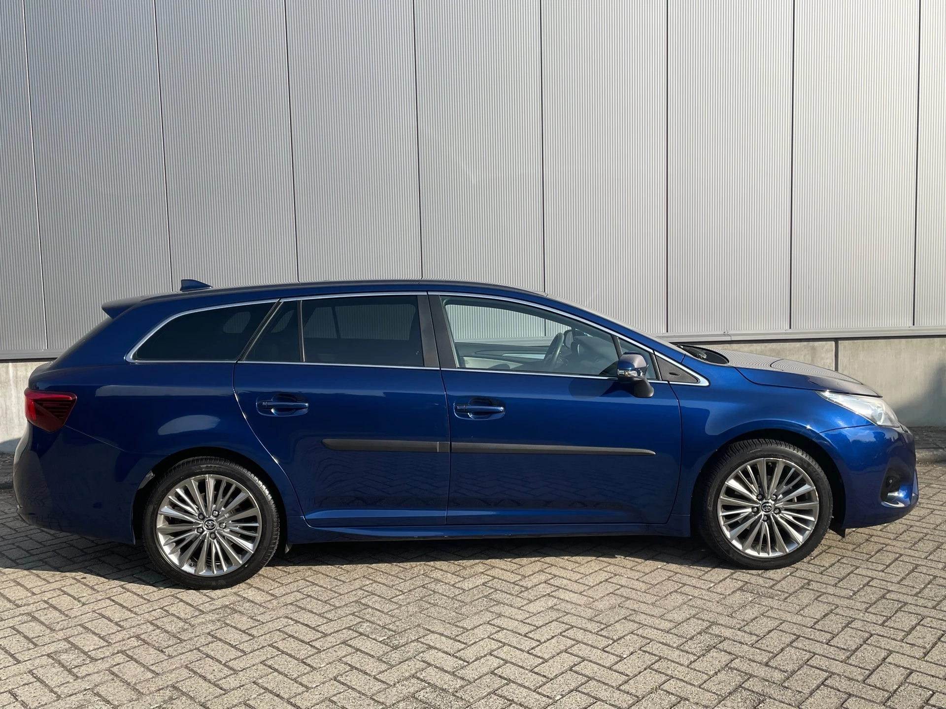 Hoofdafbeelding Toyota Avensis