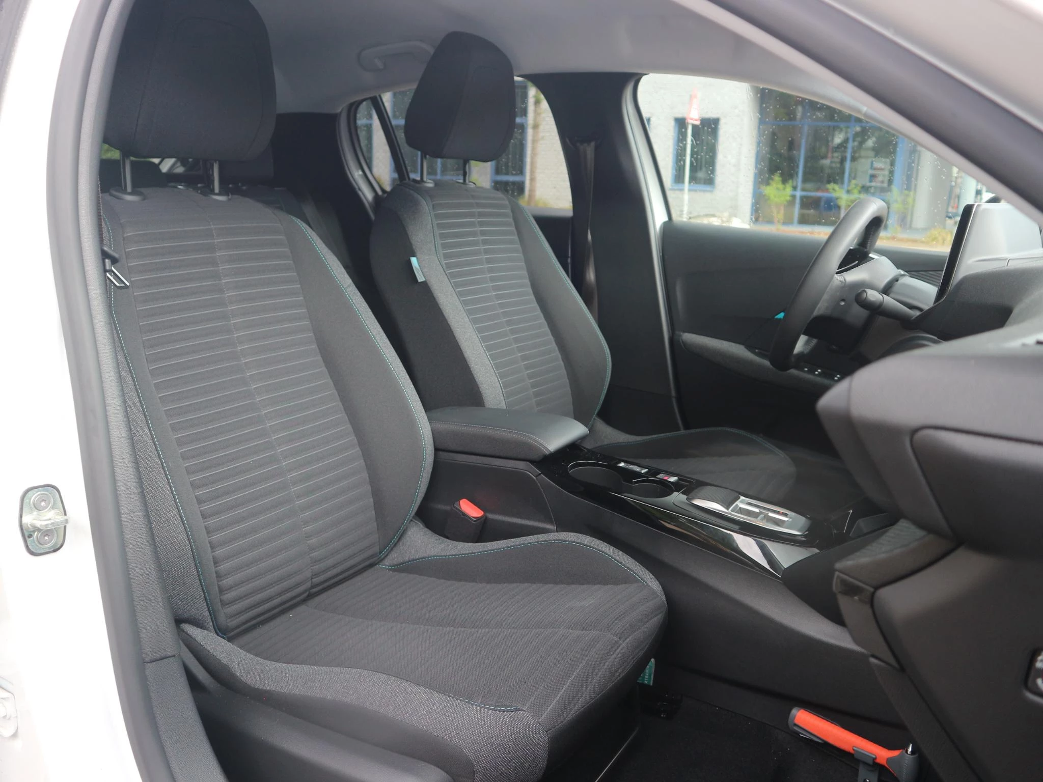Hoofdafbeelding Peugeot e-208