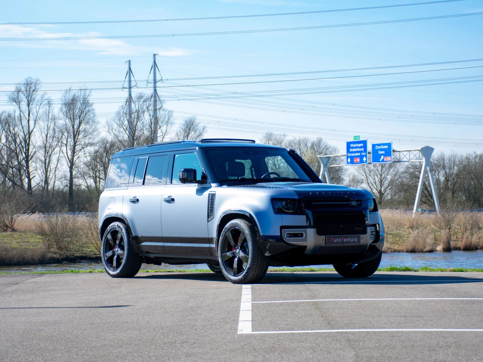 Hoofdafbeelding Land Rover Defender