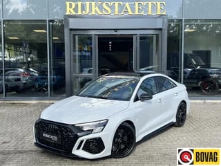 Audi RS3 Sedan 2.5 TFSI Quattro|PANO|KERAMISCH|B&O|ACC|19''