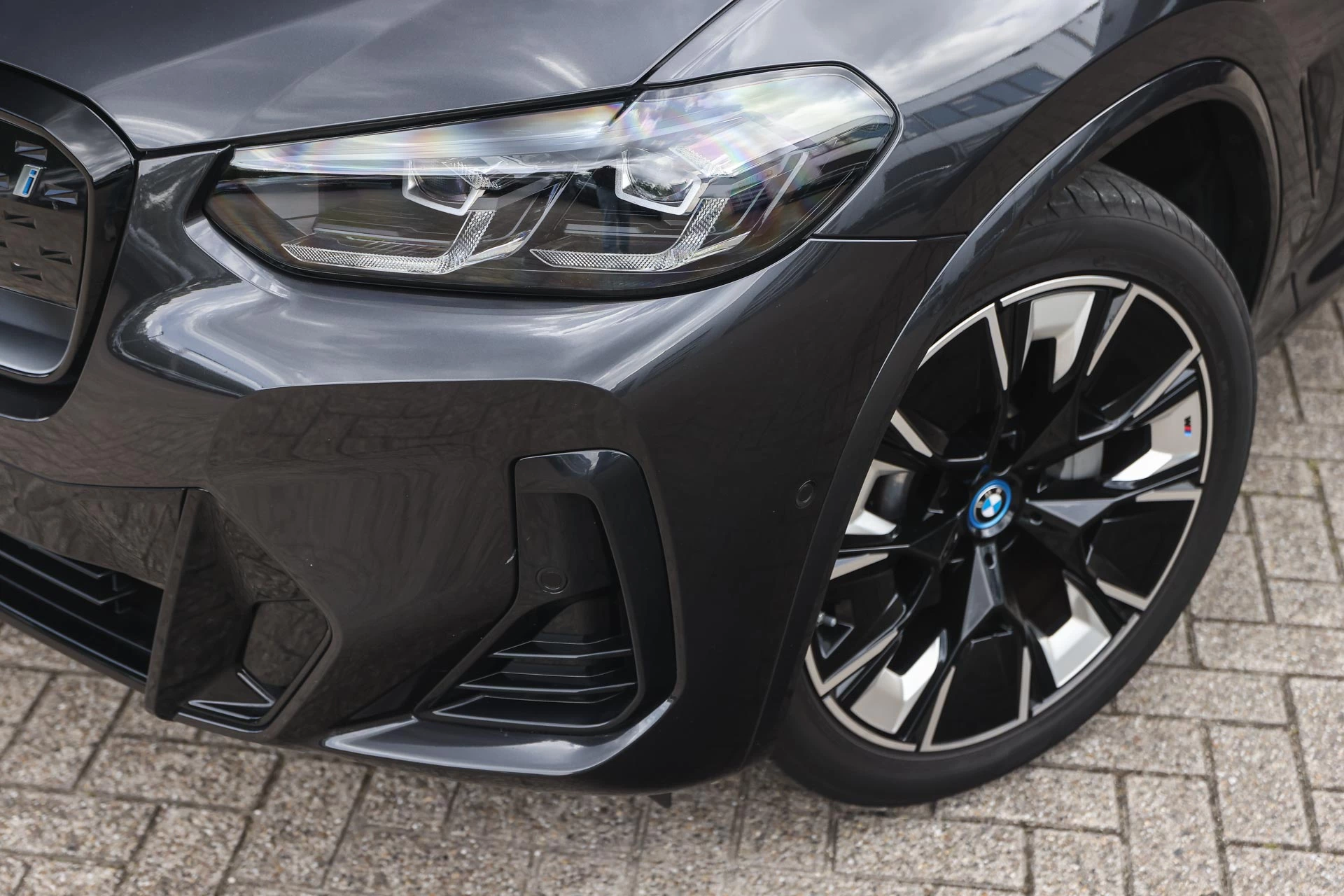 Hoofdafbeelding BMW iX3