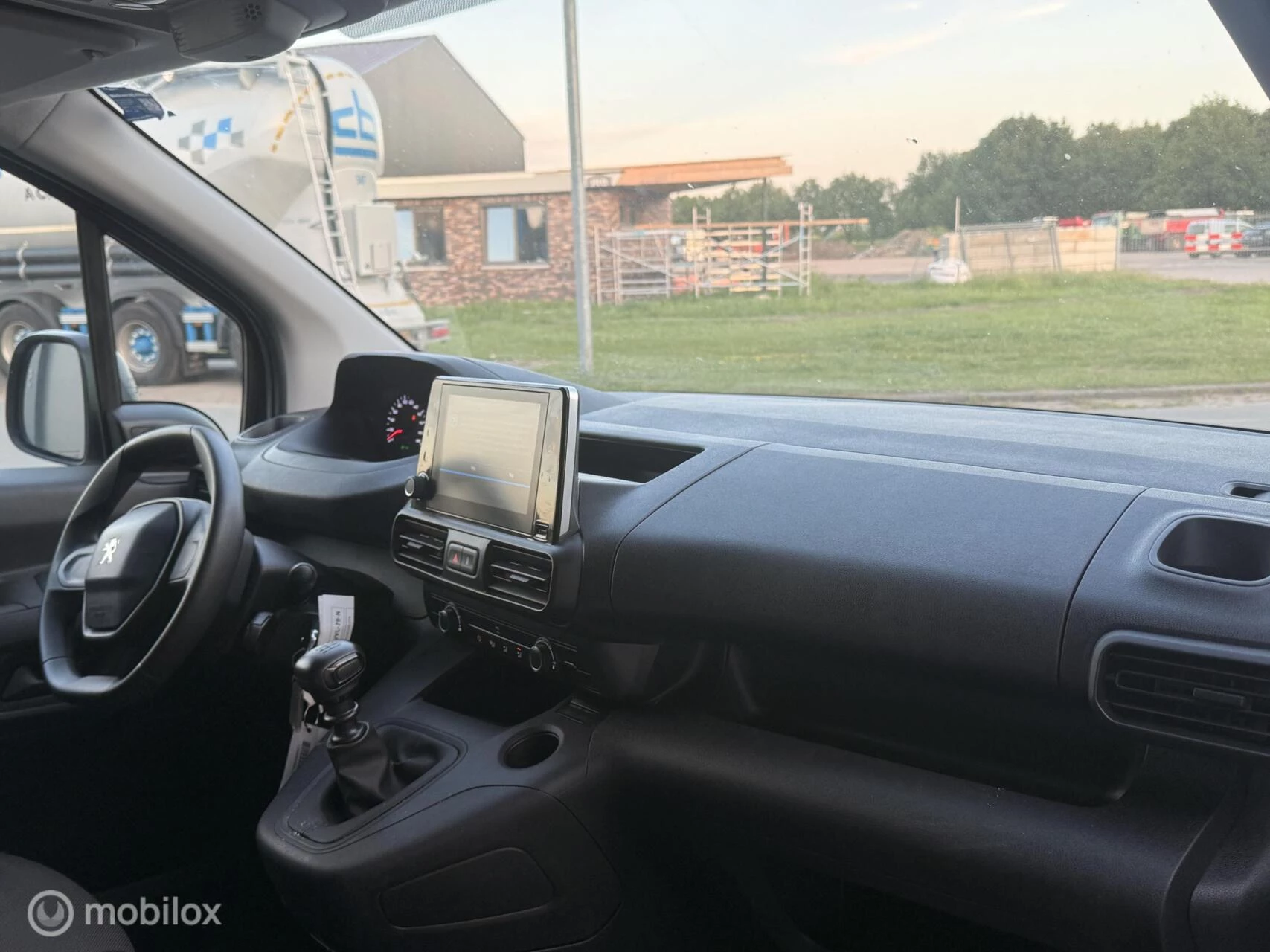 Hoofdafbeelding Peugeot Partner