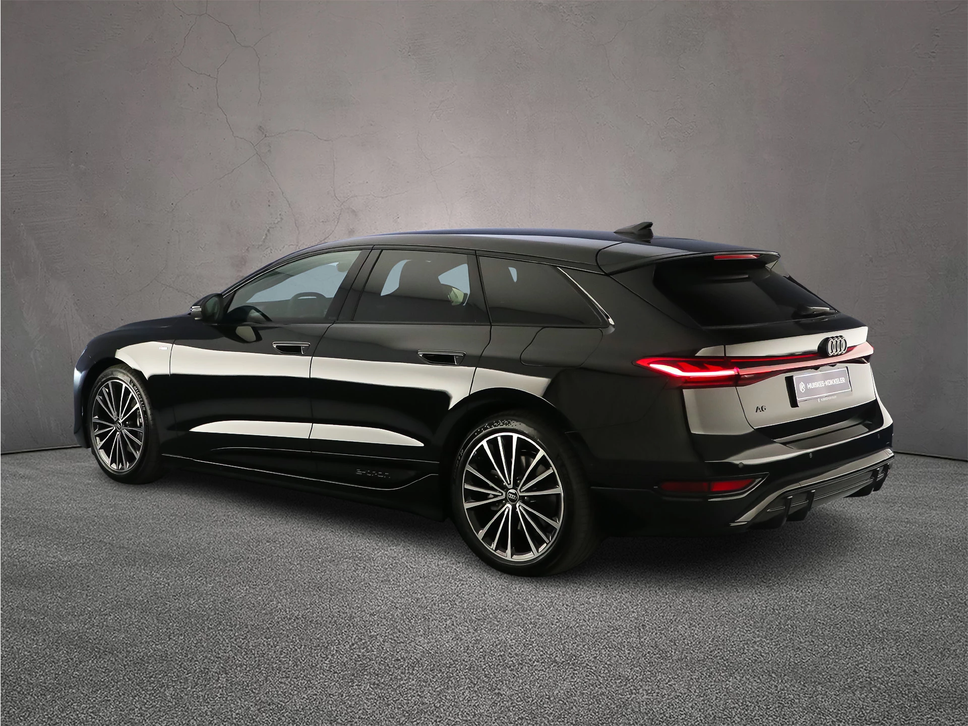Hoofdafbeelding Audi A6 Avant e-tron