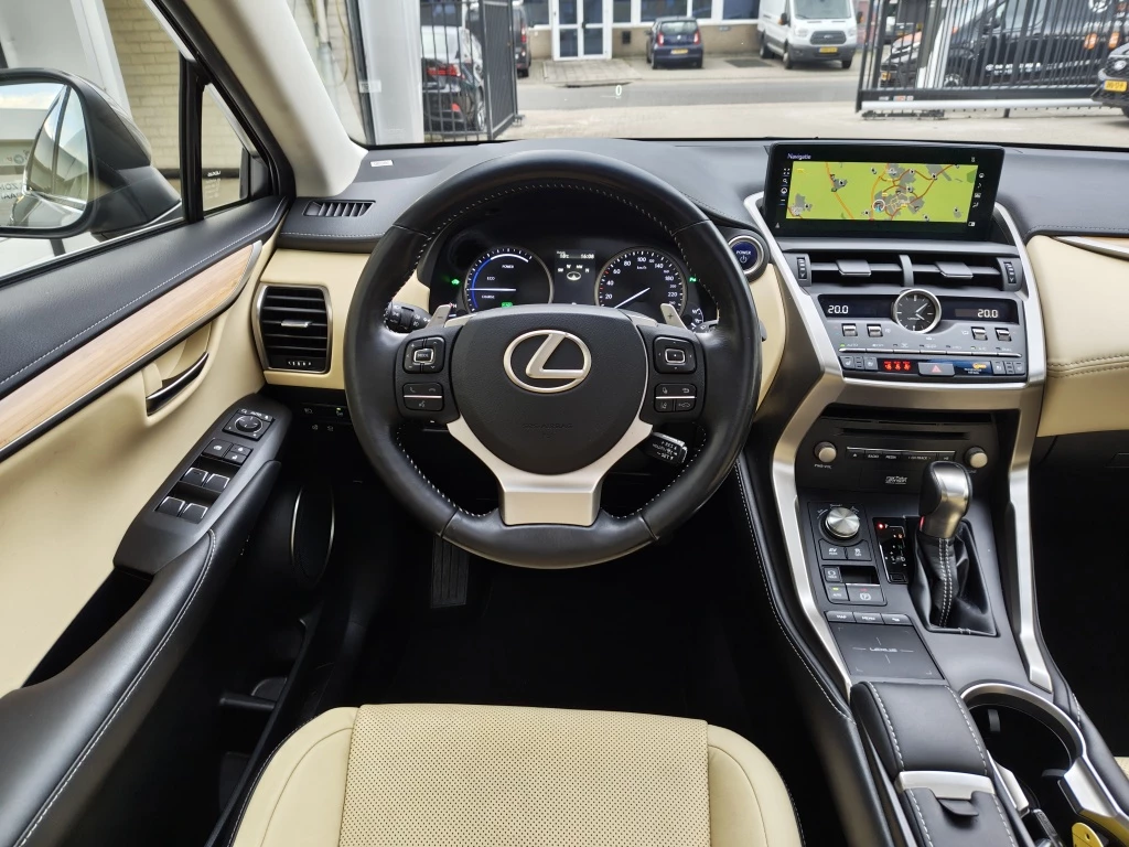 Hoofdafbeelding Lexus NX
