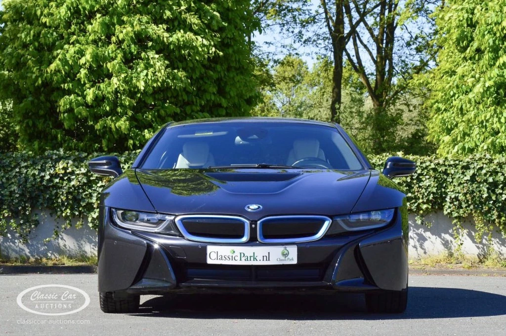 Hoofdafbeelding BMW i8