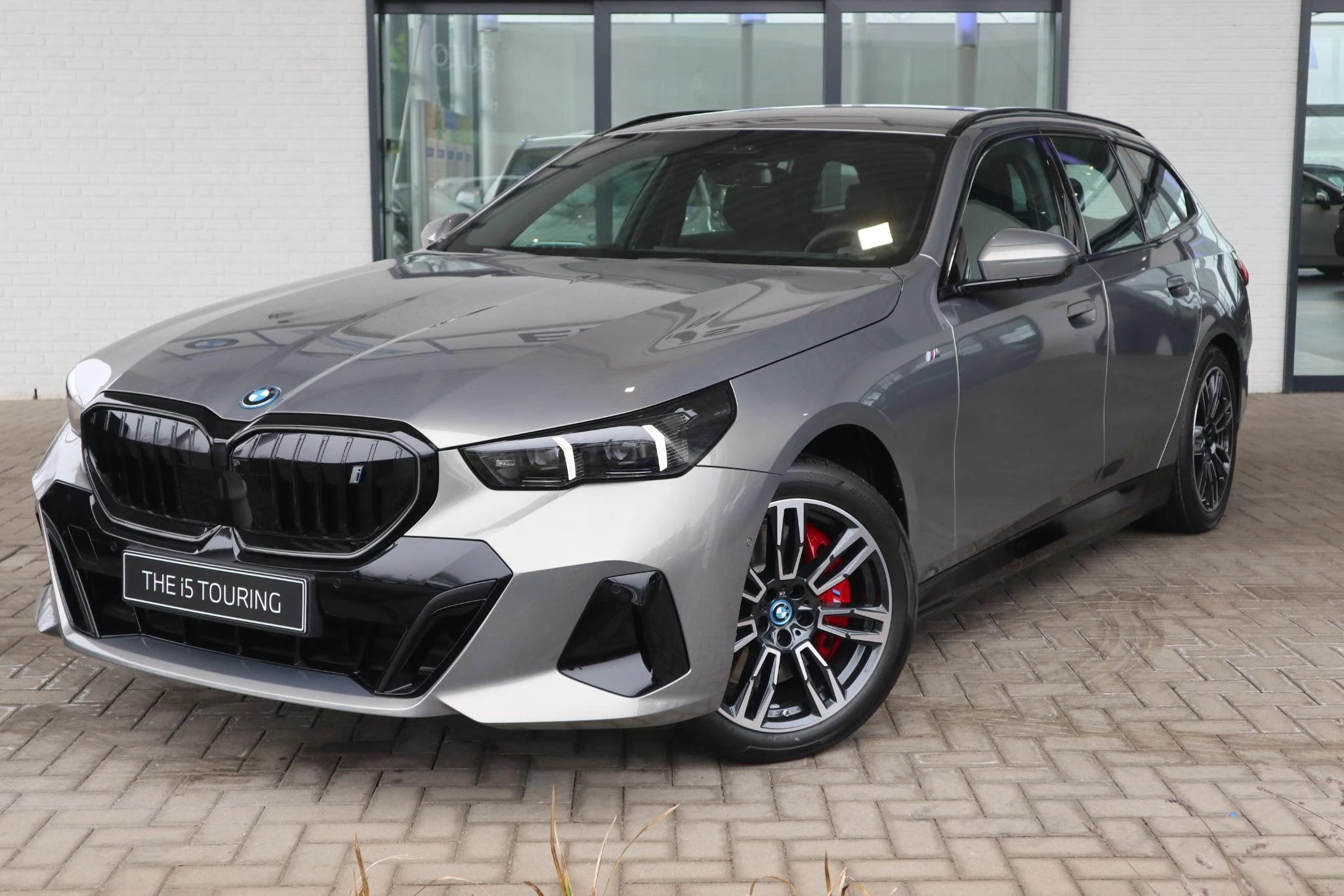 Hoofdafbeelding BMW i5