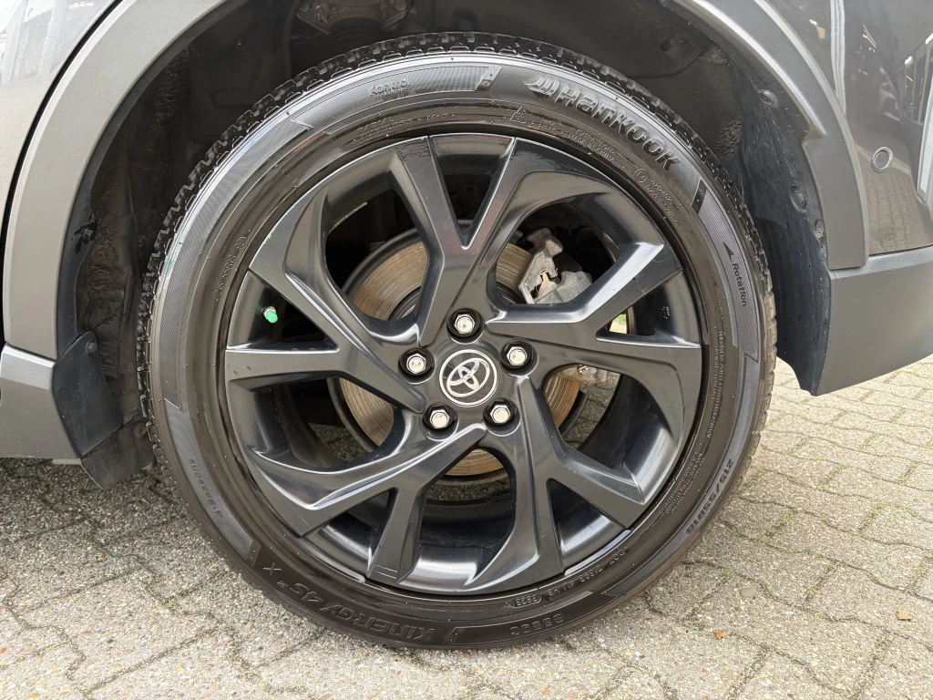 Hoofdafbeelding Toyota C-HR