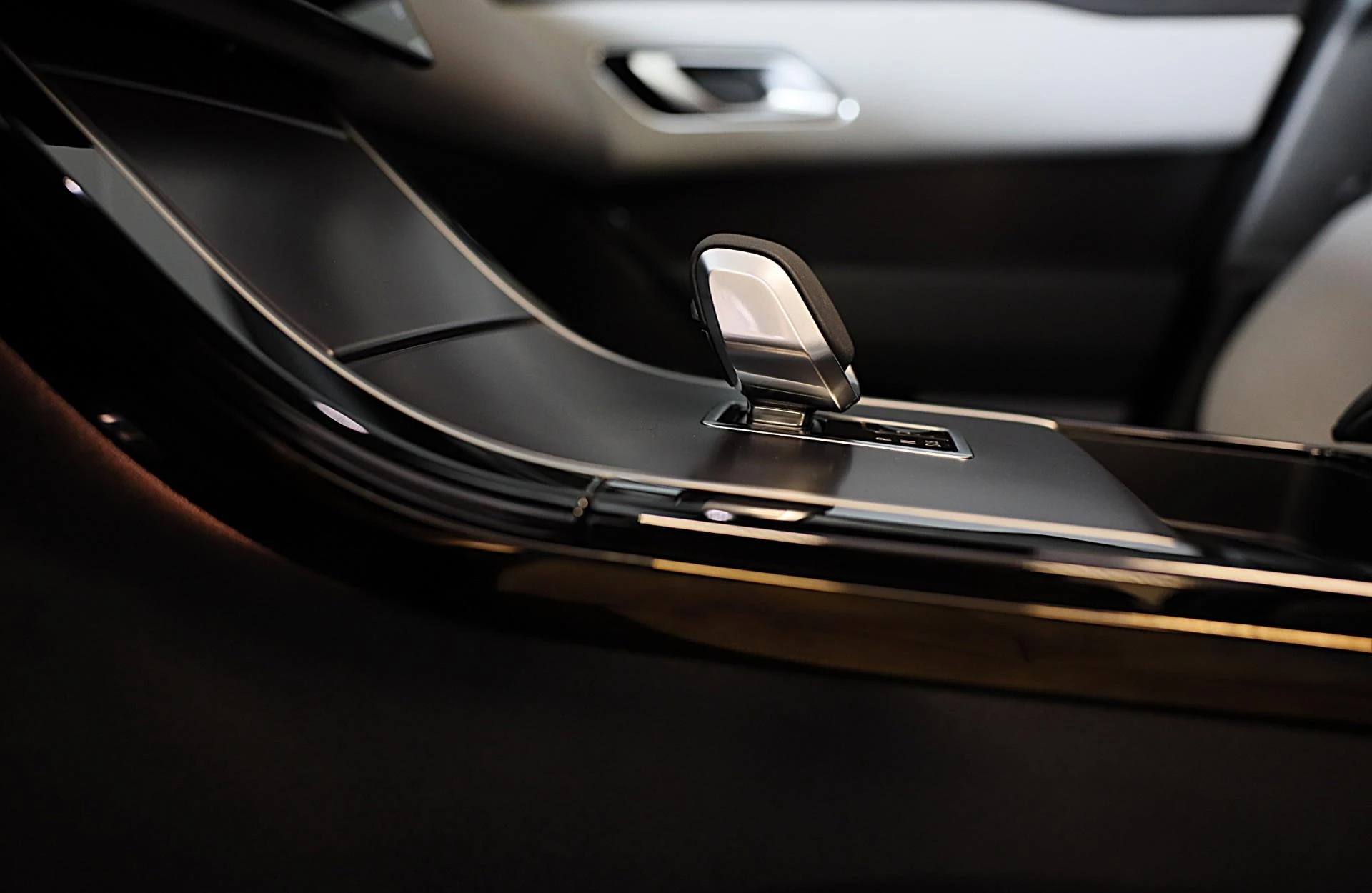 Hoofdafbeelding Land Rover Range Rover Velar