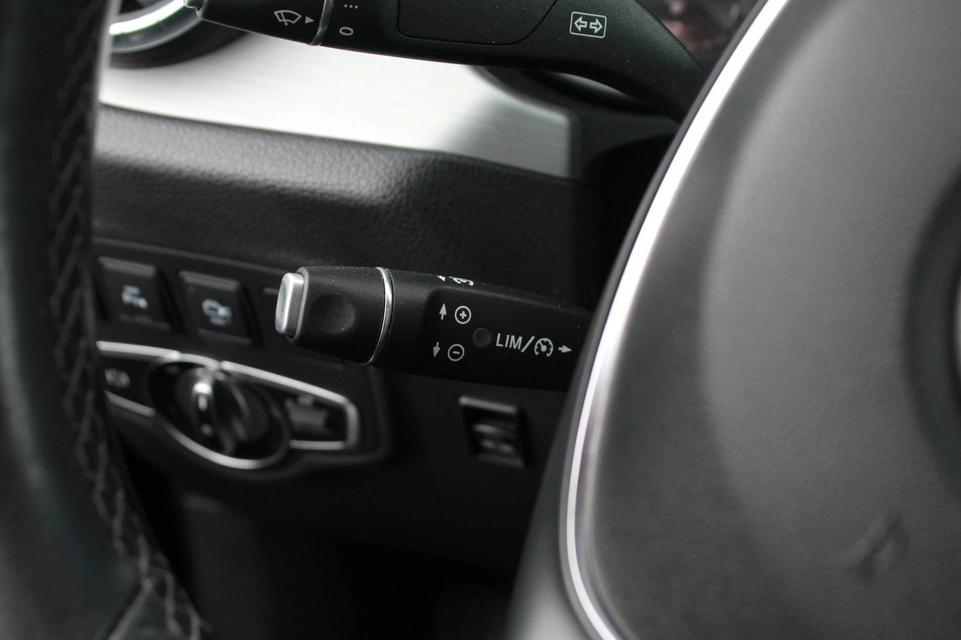 Hoofdafbeelding Mercedes-Benz X-Klasse