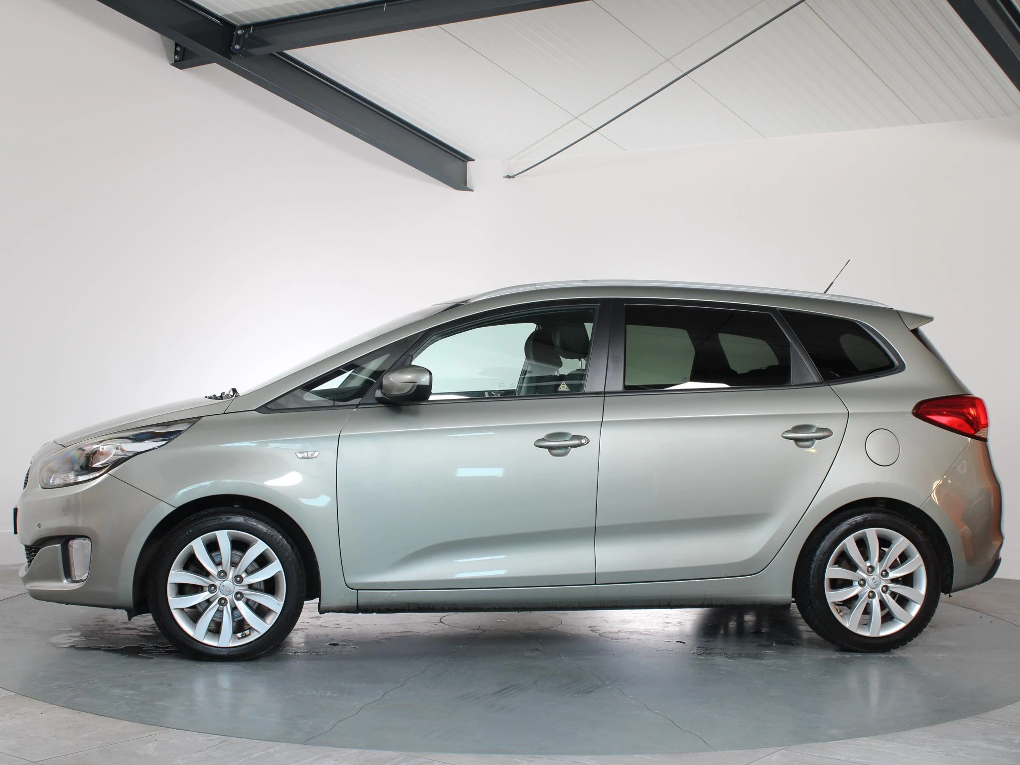 Hoofdafbeelding Kia Carens