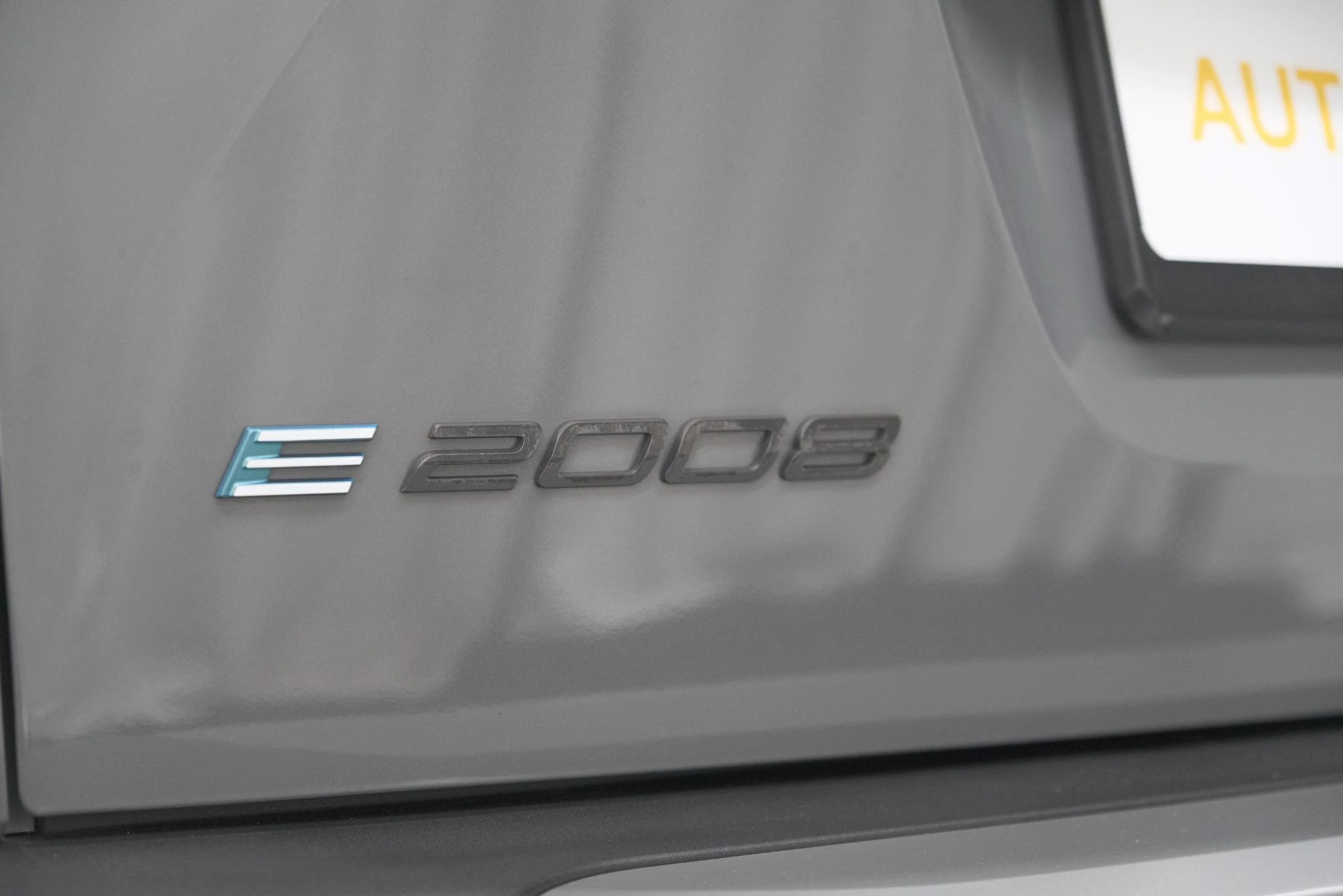 Hoofdafbeelding Peugeot e-2008