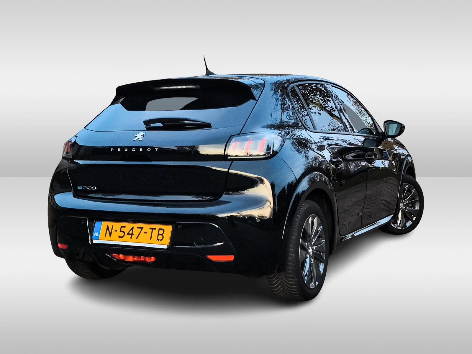 Hoofdafbeelding Peugeot e-208