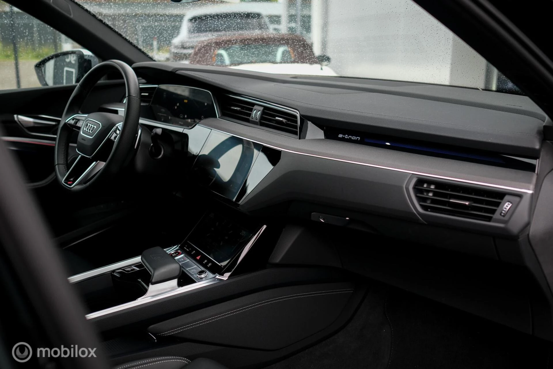 Hoofdafbeelding Audi e-tron