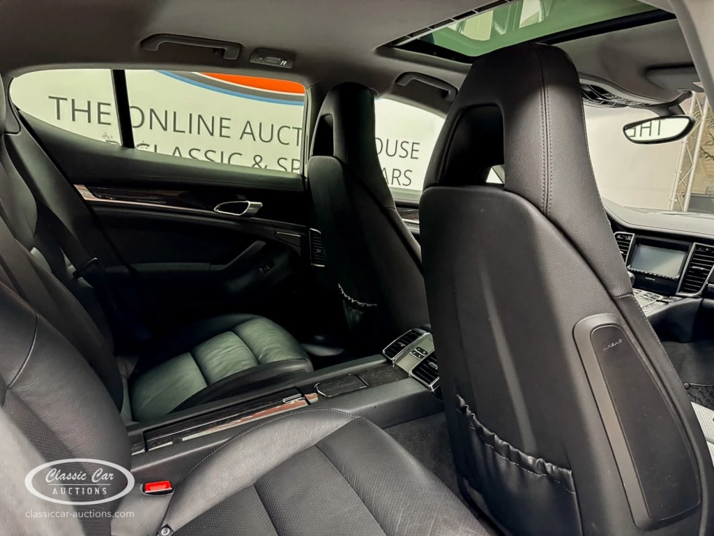 Hoofdafbeelding Porsche Panamera