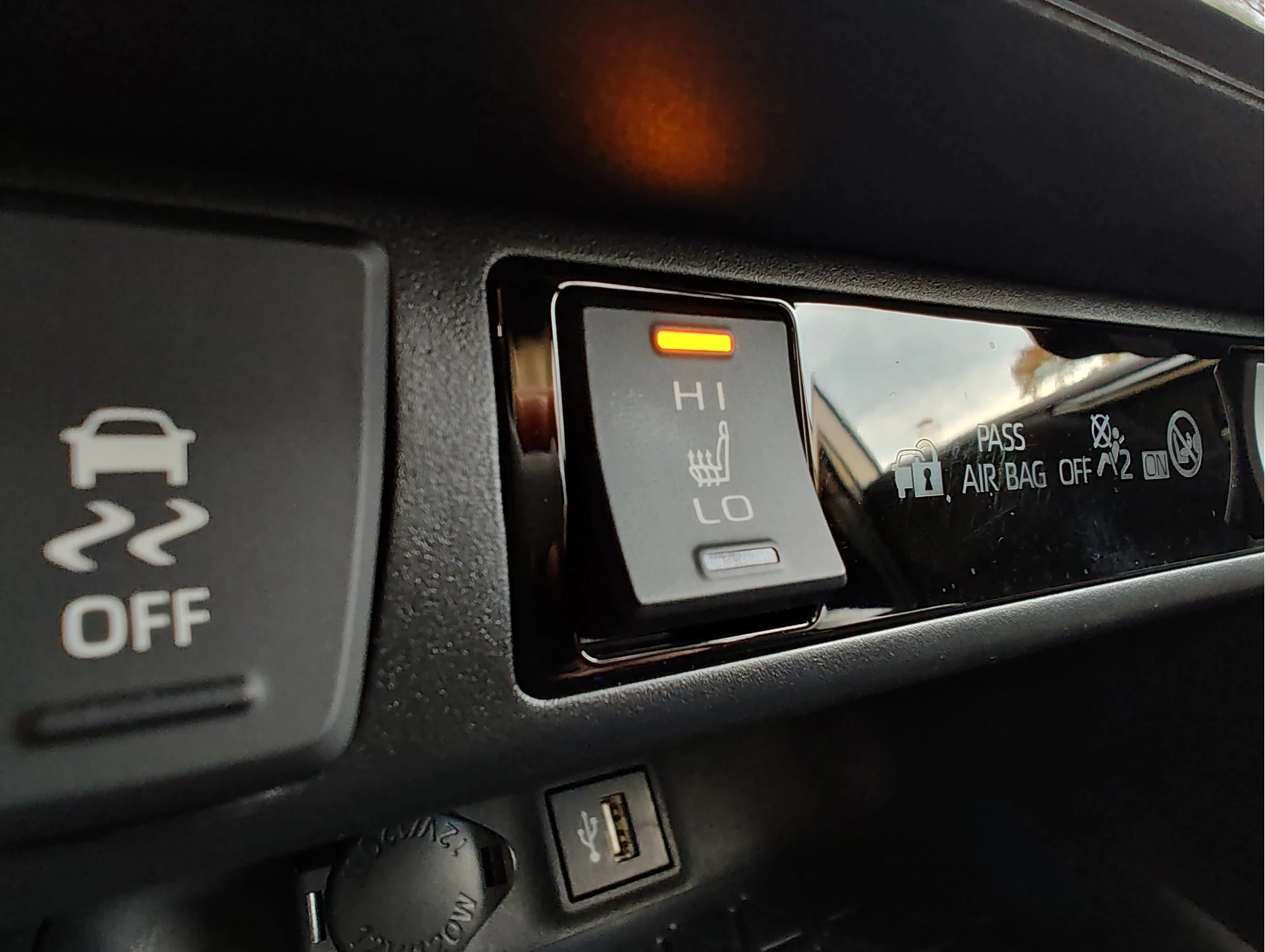 Hoofdafbeelding Suzuki Across