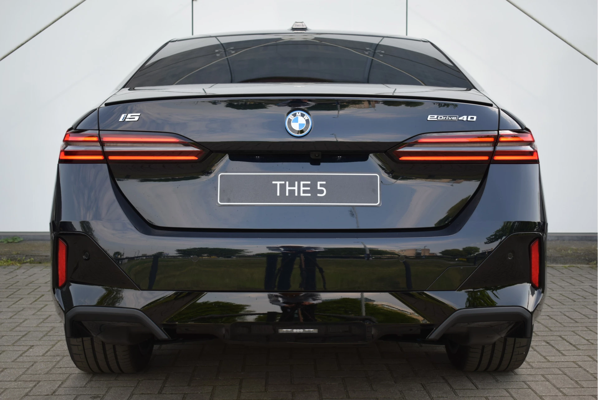 Hoofdafbeelding BMW i5