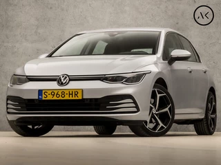 Volkswagen Golf 1.0 TSI Sport (APPLE CARPLAY, VIRTUAL COCKPIT, GROOT NAVI, KEYLESS, SFEERVERLICHTING, SPORTSTOELEN, STOELVERWARMING, LED KOPLAMPEN, LANE ASSIST, NIEUWSTAAT)