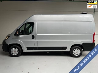 Fiat Ducato Automaat 30 2.3 MultiJet 140pk euro6 L2H2 3Persoons Airco Navigatie Trekhaak Zilvergrijs Metallic RIJKLAARPRIJS!