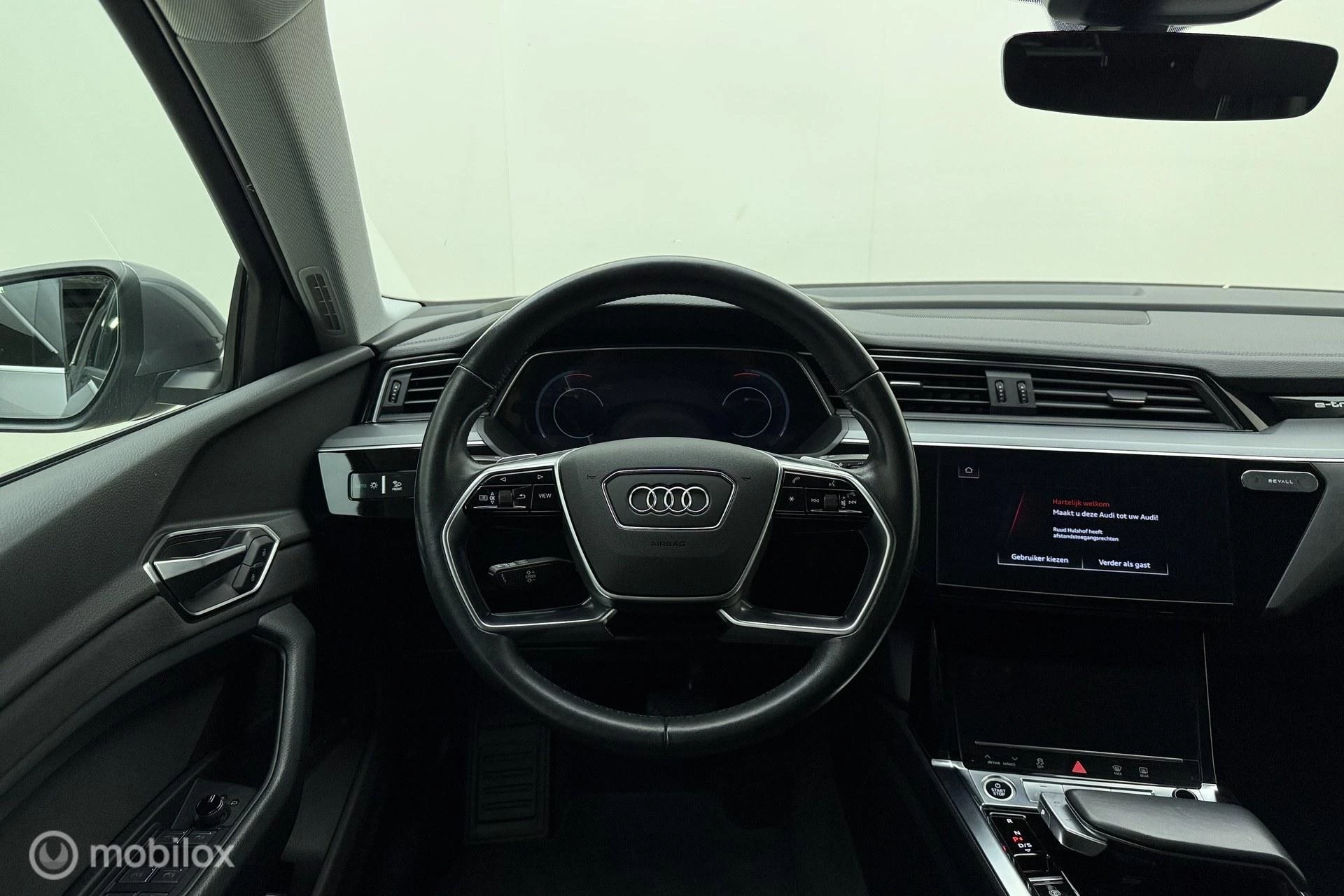 Hoofdafbeelding Audi e-tron