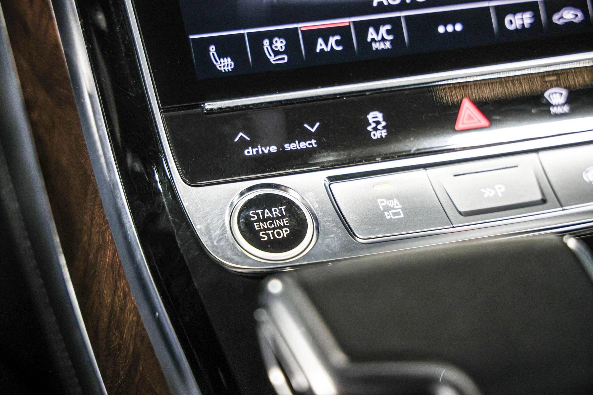Hoofdafbeelding Audi A8