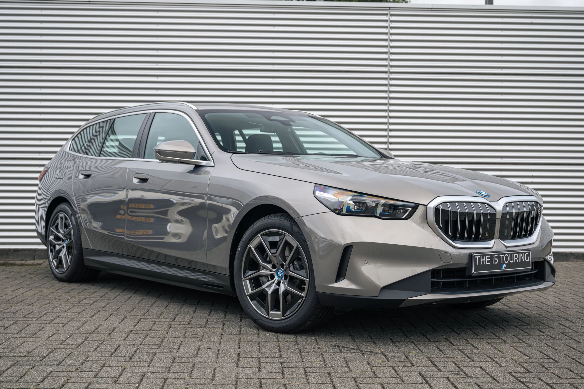 Hoofdafbeelding BMW i5