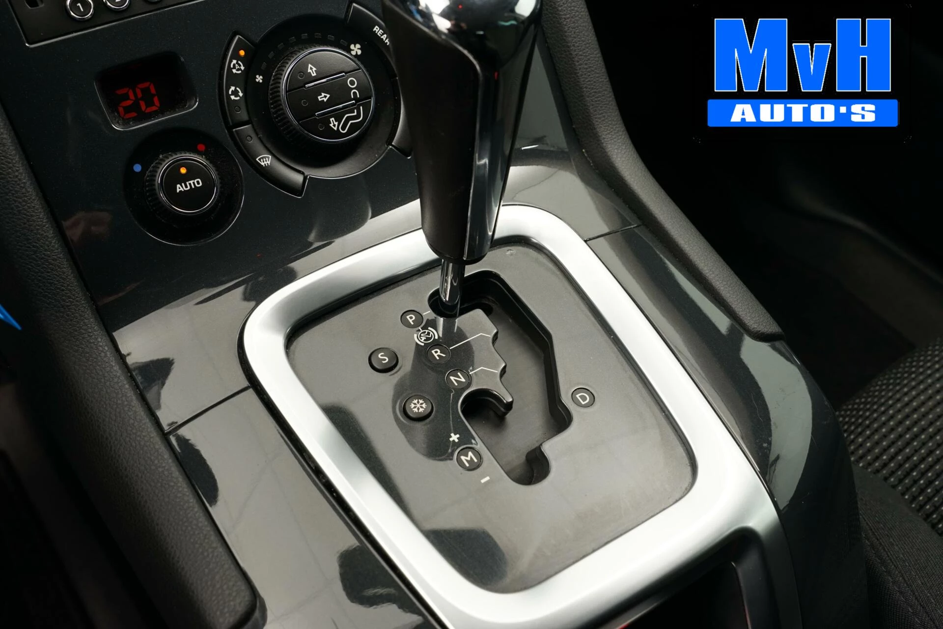 Hoofdafbeelding Peugeot 5008