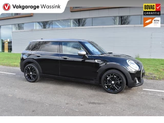 MINI Clubman 1.5 Cooper Pepper Automaat Navigatie Keyless-go Leer interieur