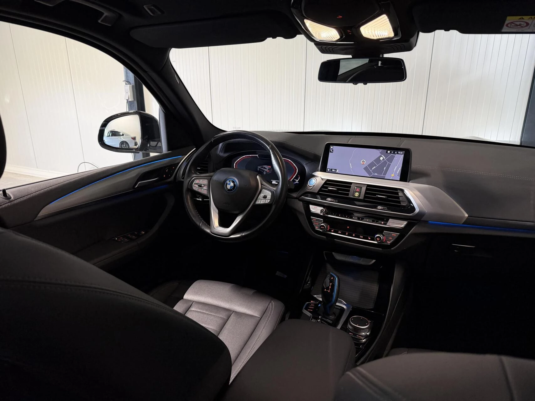 Hoofdafbeelding BMW iX3