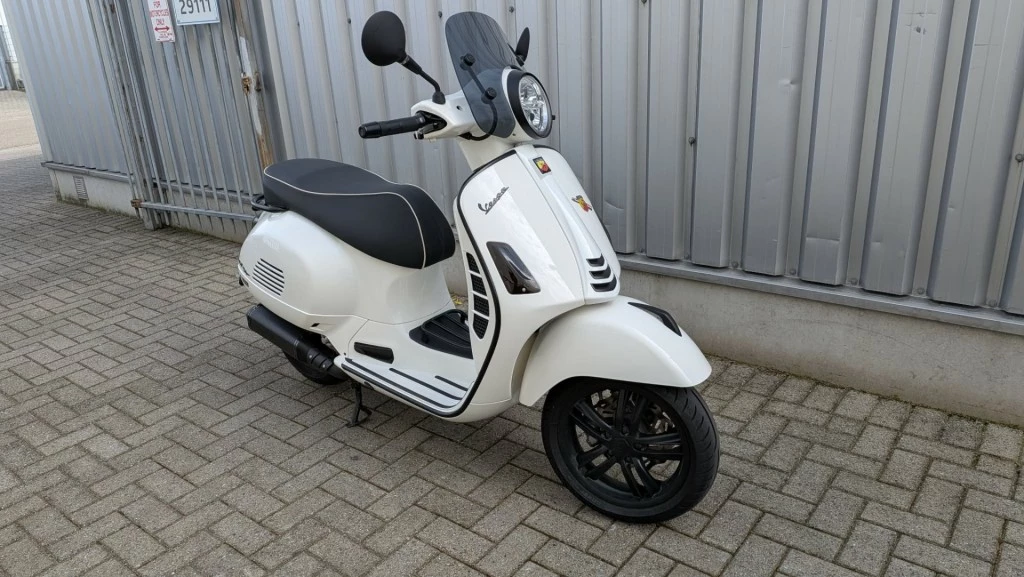 Hoofdafbeelding Vespa GTS