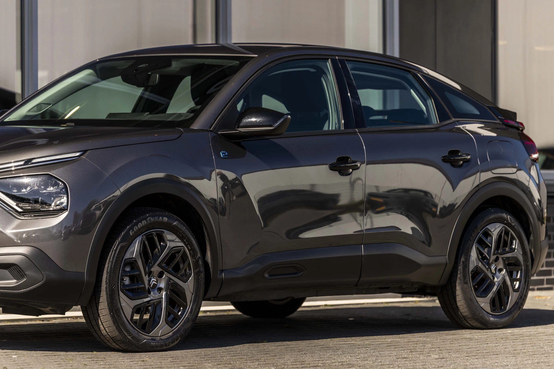 Hoofdafbeelding Citroën ë-C4