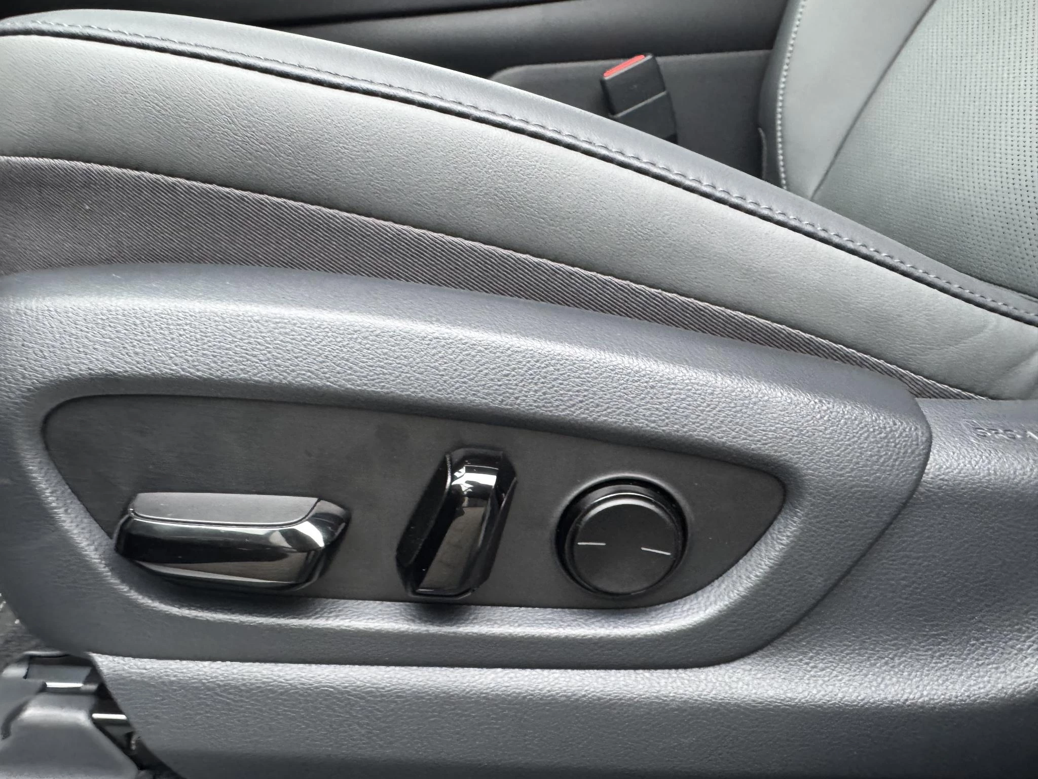 Hoofdafbeelding Lexus RZ