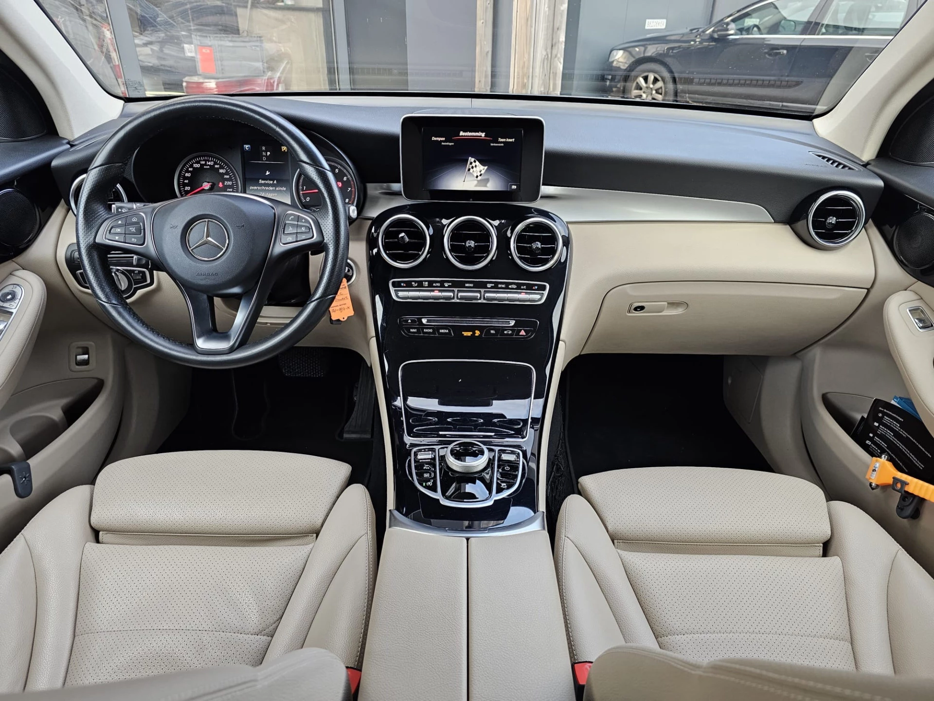 Hoofdafbeelding Mercedes-Benz GLC