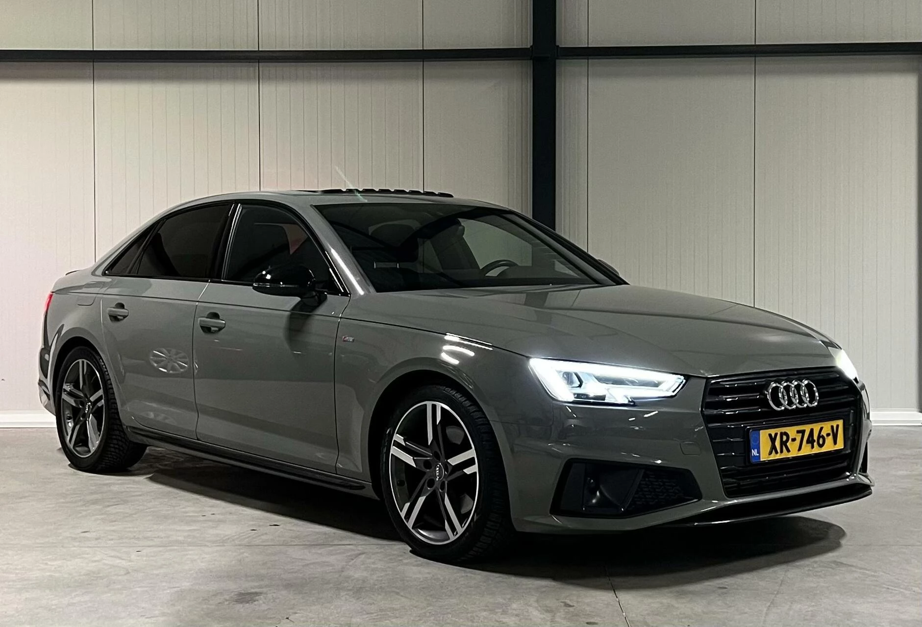 Hoofdafbeelding Audi A4