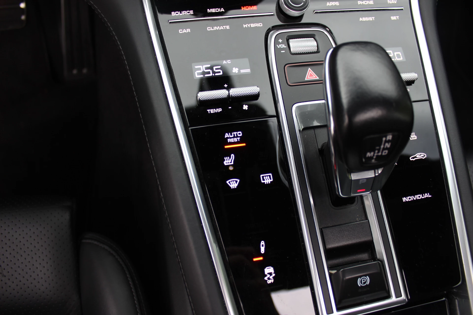 Hoofdafbeelding Porsche Panamera