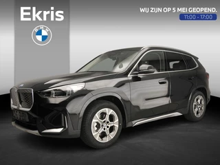BMW iX1 eDrive20 Pure Edition / Driving assist / Trekhaak / Premium Pack / X-Line / Alu 18 inch