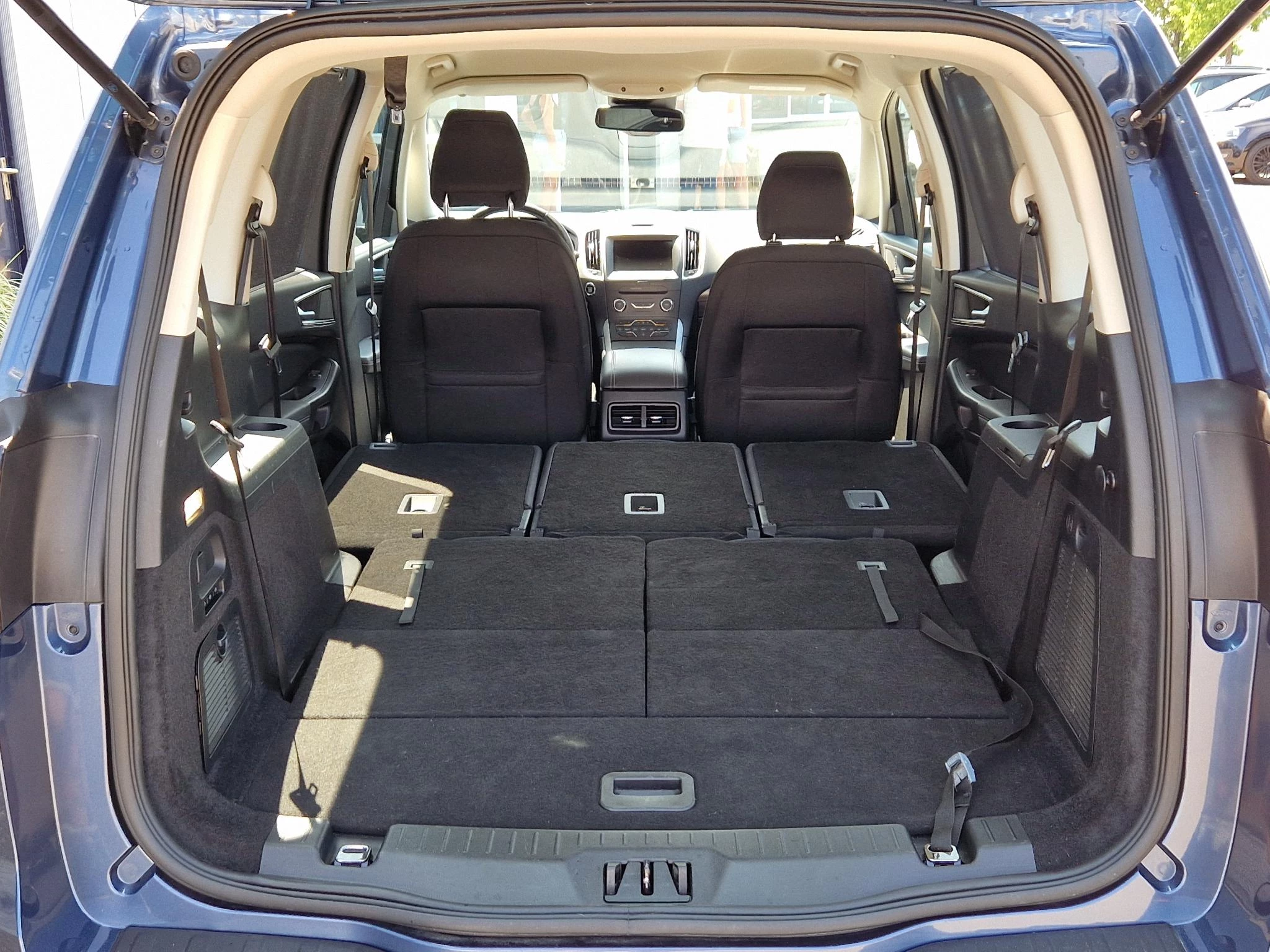Hoofdafbeelding Ford Galaxy