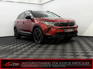 Hoofdafbeelding Opel Grandland Opel Grandland Gs-Line 1.6 Turbo Plug-In Hybrid GS Camera, Half leder, Navi, Virtual desk, Keyless start, Winterpakket, Cruise control, Rijstrook correctie