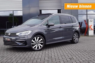 Hoofdafbeelding Volkswagen Touran Volkswagen Touran 1.5 TSI DSG R-Line / 7Pers./Panodak /trekhaak wegkl./ACC/Side-as